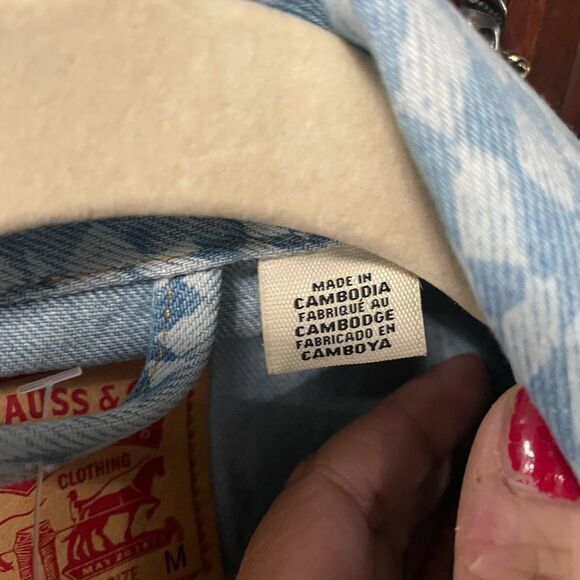 LEVI’S DENIM TRUCKER JACKET IN HARPER GEO - Picture 5 of 7